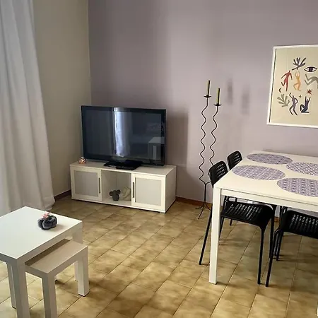 Sunny, 1st Floor, New-town Apt. * Nafplion