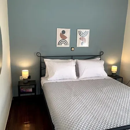 Sunny, 1st Floor, New-town Apt. Apartment *